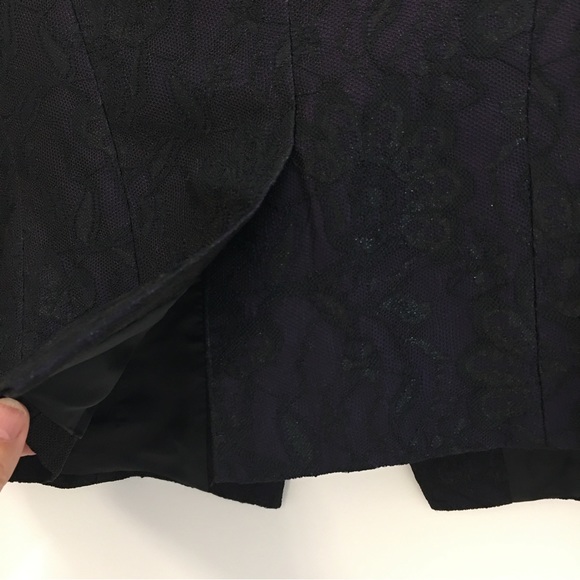 Tuzzi Blazer size 8 - Picture 5 of 6